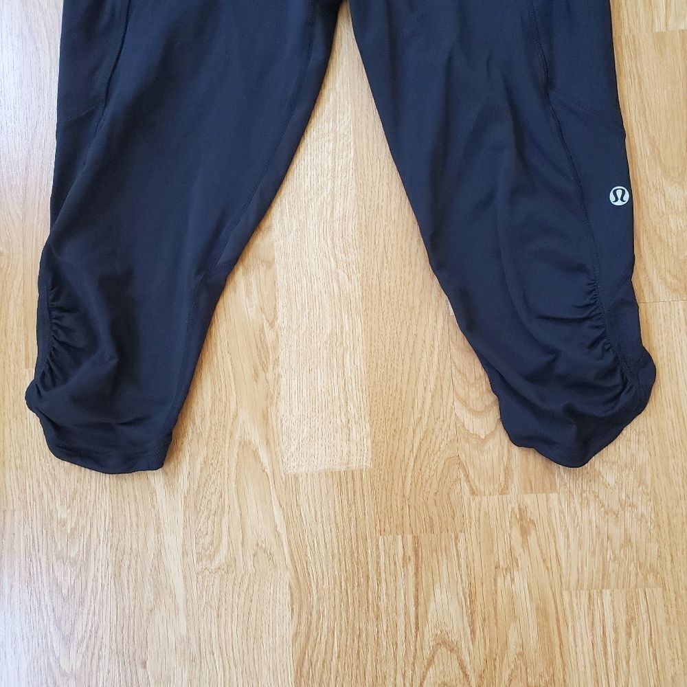Lululemon Run A Marathon Cropped Leggings sz 8 - Picture 5 of 13